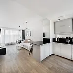 Apartpark By Baltic * 斯维诺乌伊希切